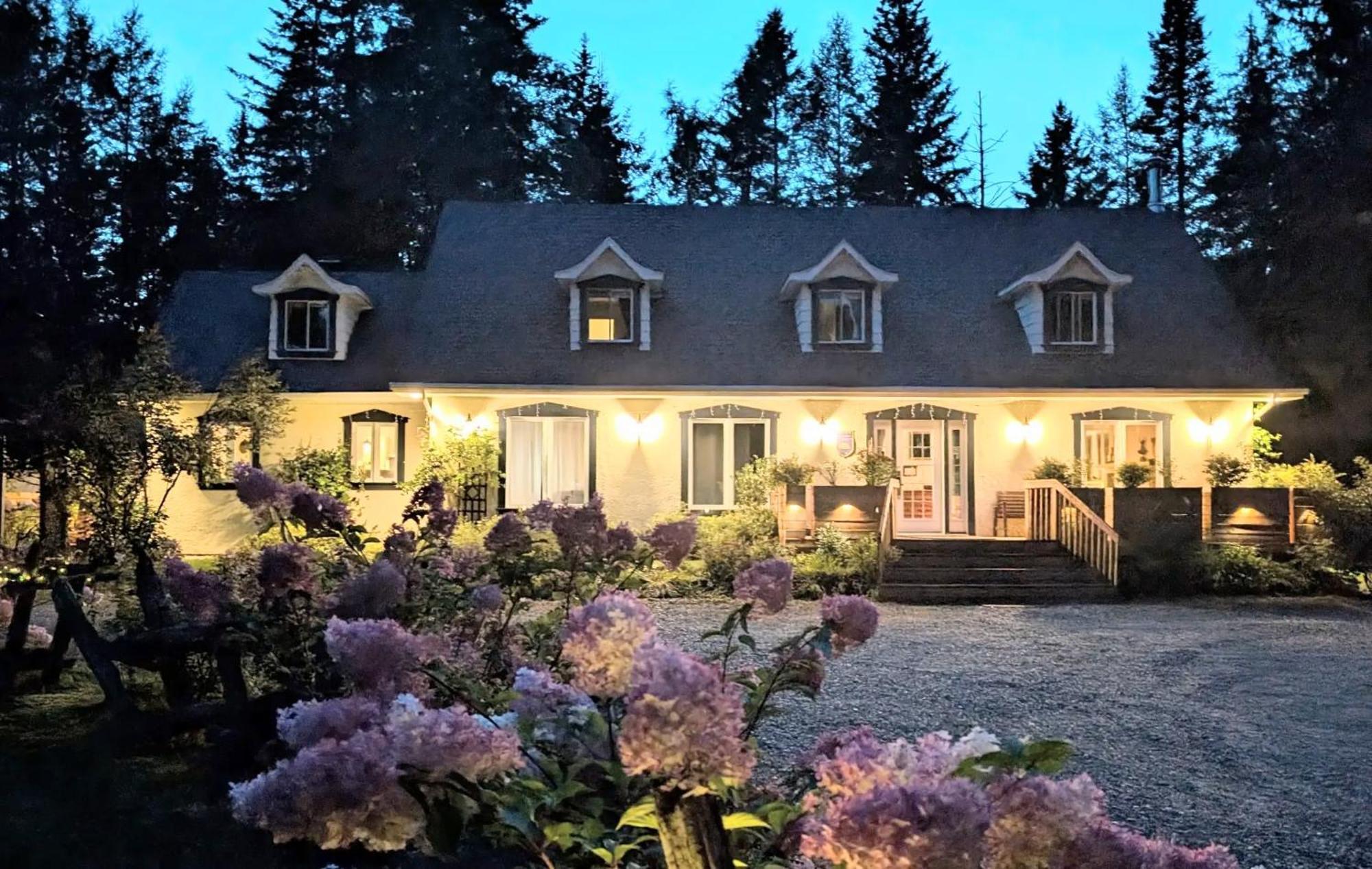 La Tremblante Bed & Breakfast Mont-Tremblant Ngoại thất bức ảnh