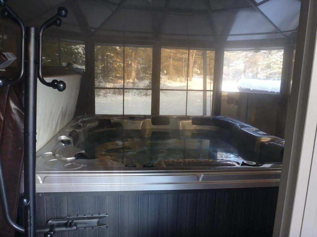 La Tremblante Bed & Breakfast Mont-Tremblant Ngoại thất bức ảnh